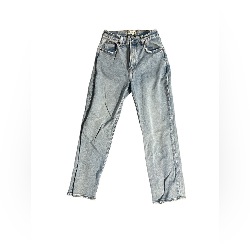 A&F | Women’s Curve Love Ultra High Rise Ankle Straight Jean | Size 26 W & 2S L